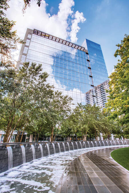 One Victory Park, in the heart of Dallas’ beautiful Financial District features Class A amenities inside and out 